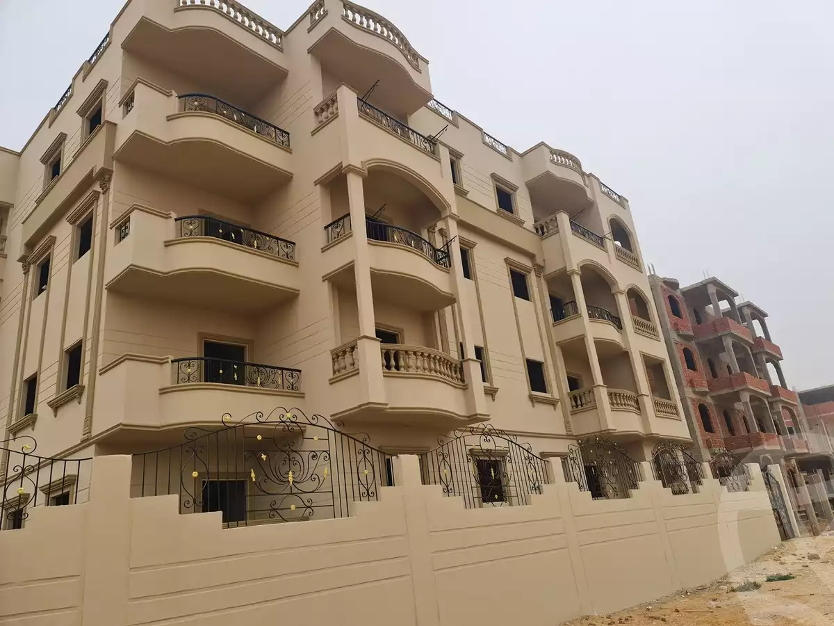 https://aqarmap.com.eg/en/listing/6169684-for-sale-sharqia-10th-of-ramadan-al-hay-al-sades-wa-eshroon