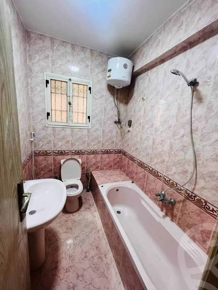 https://aqarmap.com.eg/ar/listing/6171240-for-rent-cairo-manial-manial-st