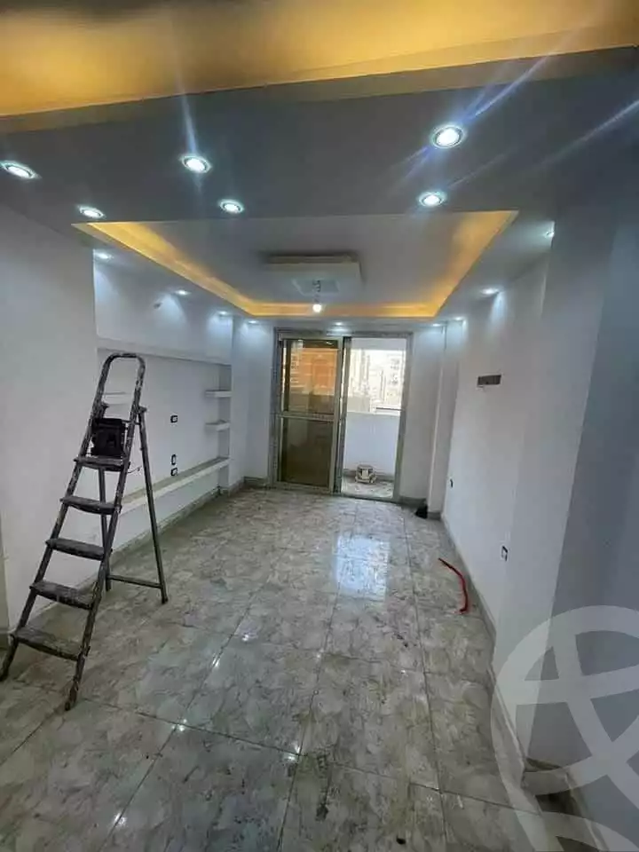 https://aqarmap.com.eg/ar/listing/6172898-for-sale-cairo-ain-shams-ain-shams-el-sharkia-mostafa-amin-st