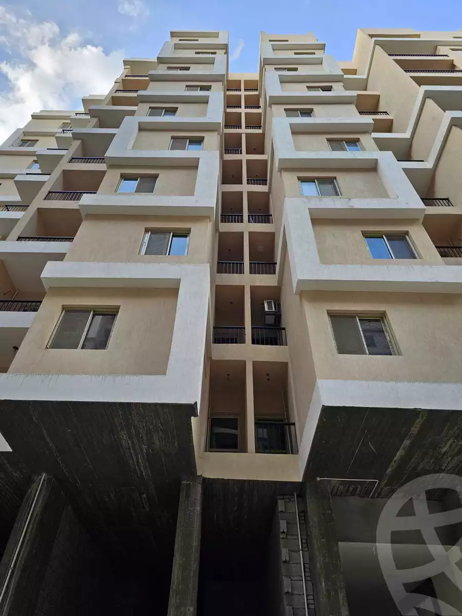 https://aqarmap.com.eg/en/listing/6173414-for-sale-cairo-nasr-city-compounds-kbytl-yst