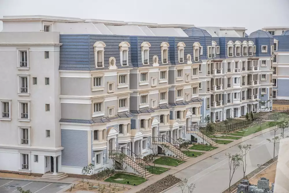 https://aqarmap.com.eg/ar/listing/6178142-for-sale-cairo-new-cairo-compounds-mountain-view-hyde-park