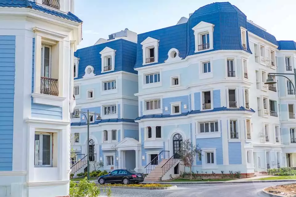 https://aqarmap.com.eg/ar/listing/6178142-for-sale-cairo-new-cairo-compounds-mountain-view-hyde-park