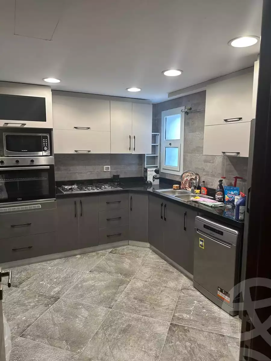 https://aqarmap.com.eg/en/listing/6180733-for-sale-cairo-el-sheikh-zayed-city-compounds-etapa