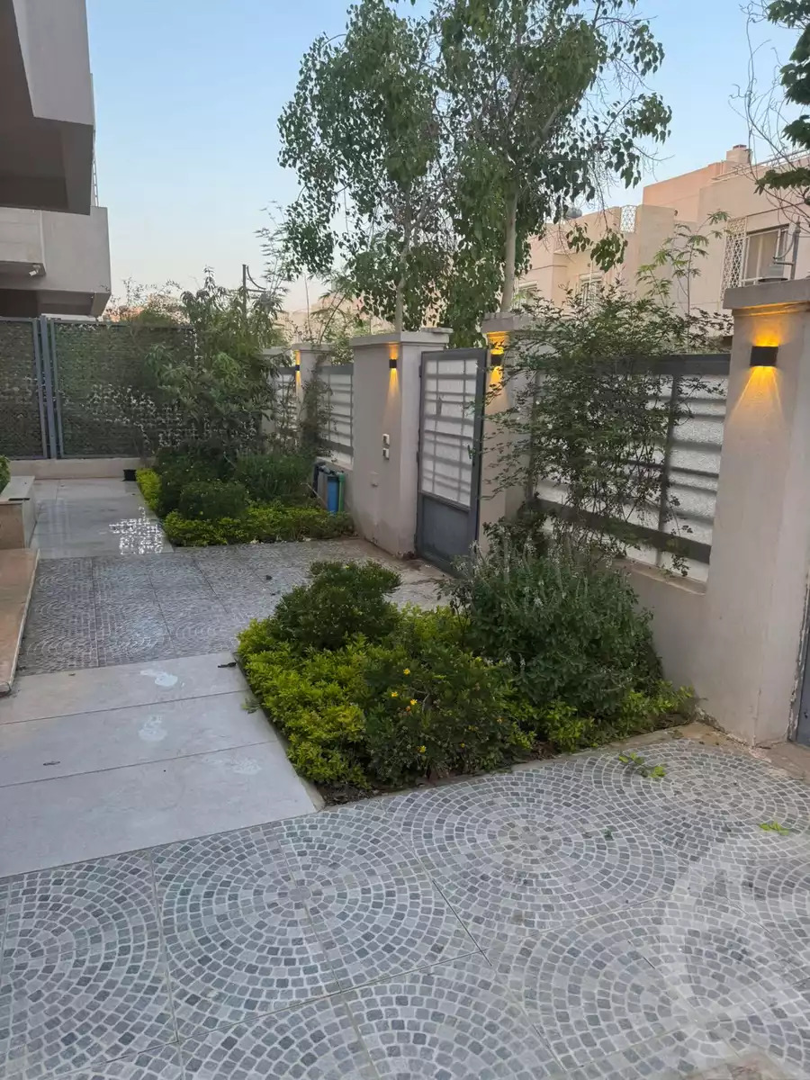 https://aqarmap.com.eg/en/listing/6180971-for-sale-cairo-el-sheikh-zayed-city-compounds-atrio