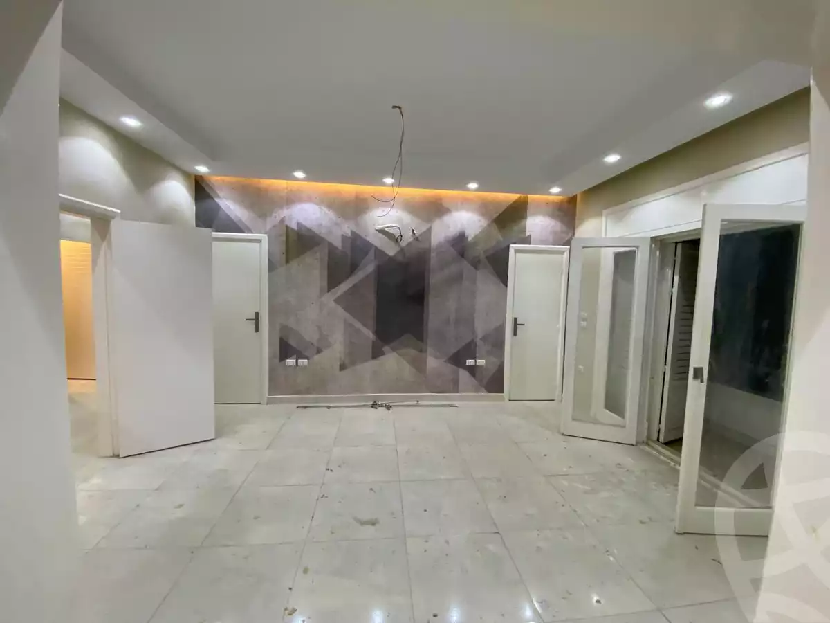 https://aqarmap.com.eg/en/listing/6182463-for-rent-cairo-downtown-tl-t-hrb