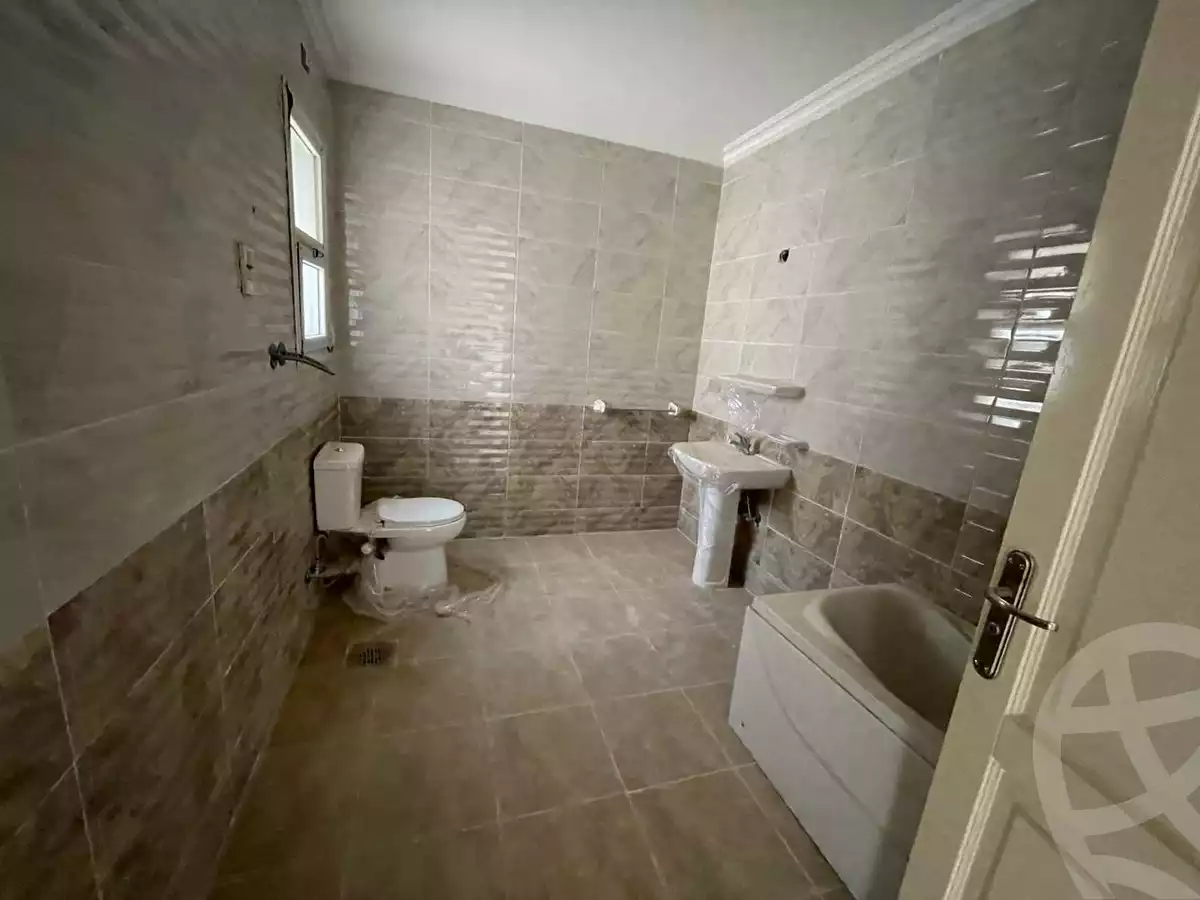 https://aqarmap.com.eg/ar/listing/6182870-for-sale-cairo-new-cairo-madinaty-first-zone-buildings-17th-st.