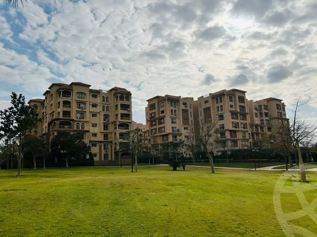 https://aqarmap.com.eg/ar/listing/6182870-for-sale-cairo-new-cairo-madinaty-first-zone-buildings-17th-st.
