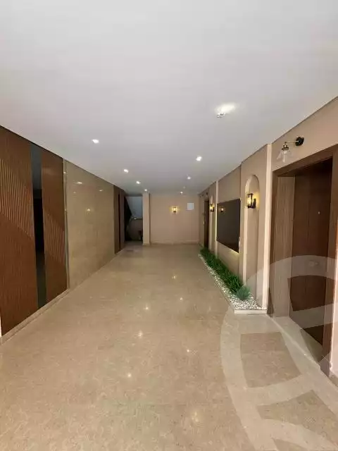 https://aqarmap.com.eg/ar/listing/6183526-for-sale-cairo-el-sheikh-zayed-city-compounds-kmbwnd-fyldj-wyst-dr-llttwyr