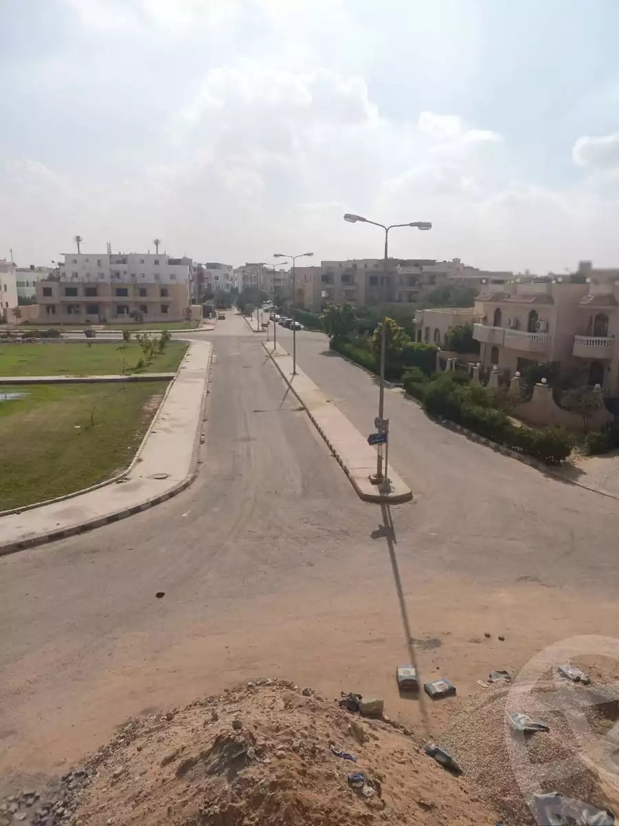 https://aqarmap.com.eg/en/listing/6183721-for-sale-cairo-el-shorouk-lhy-lwl-grb-neighbourhood-1-street-15