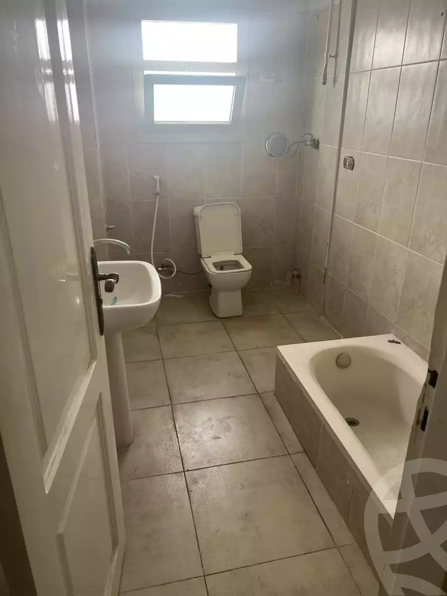 https://aqarmap.com.eg/en/listing/6184373-for-rent-cairo-mokattam-lhdb-l-ly