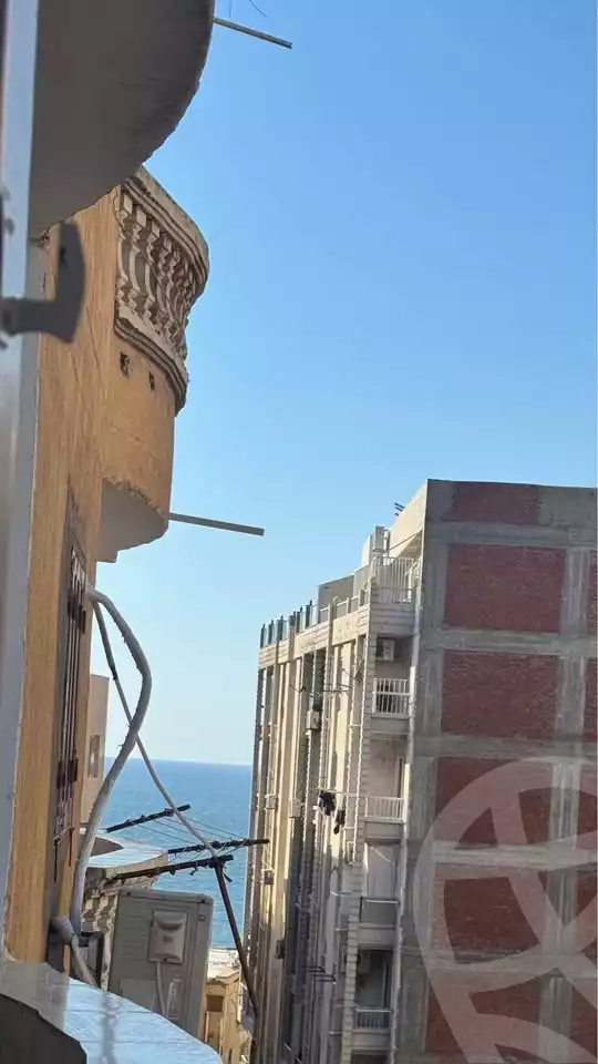 https://aqarmap.com.eg/ar/listing/6184557-for-sale-alexandria-el-mandara-alex-el-mandara-bahri-sidi-kamal-st