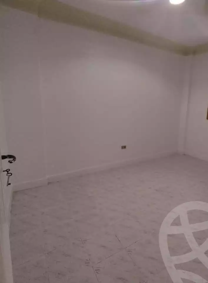 https://aqarmap.com.eg/ar/listing/6185349-for-sale-alexandria-moharram-bey-tryq-qn-lswys