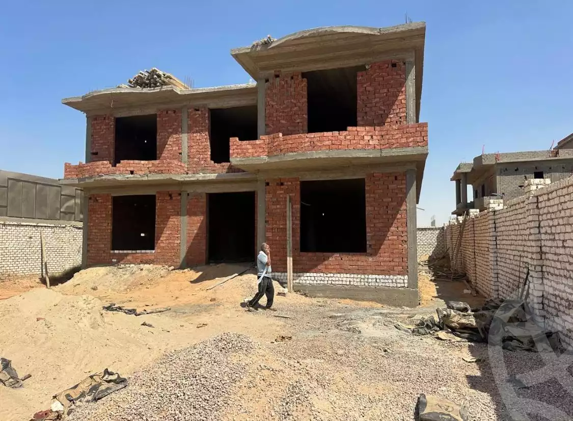 https://aqarmap.com.eg/ar/listing/6186923-for-sale-cairo-el-sheikh-zayed-city-lshykh-zyd-ljdyd-el-reef-el-oroby