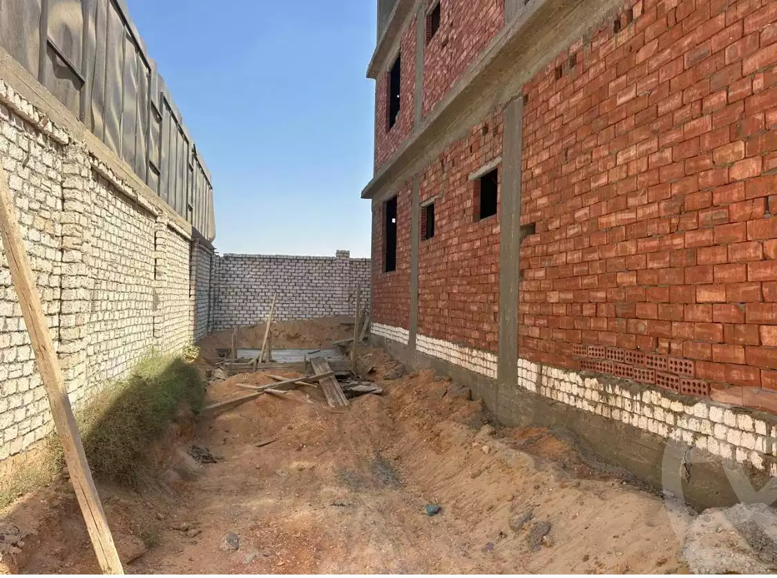 https://aqarmap.com.eg/ar/listing/6186923-for-sale-cairo-el-sheikh-zayed-city-lshykh-zyd-ljdyd-el-reef-el-oroby