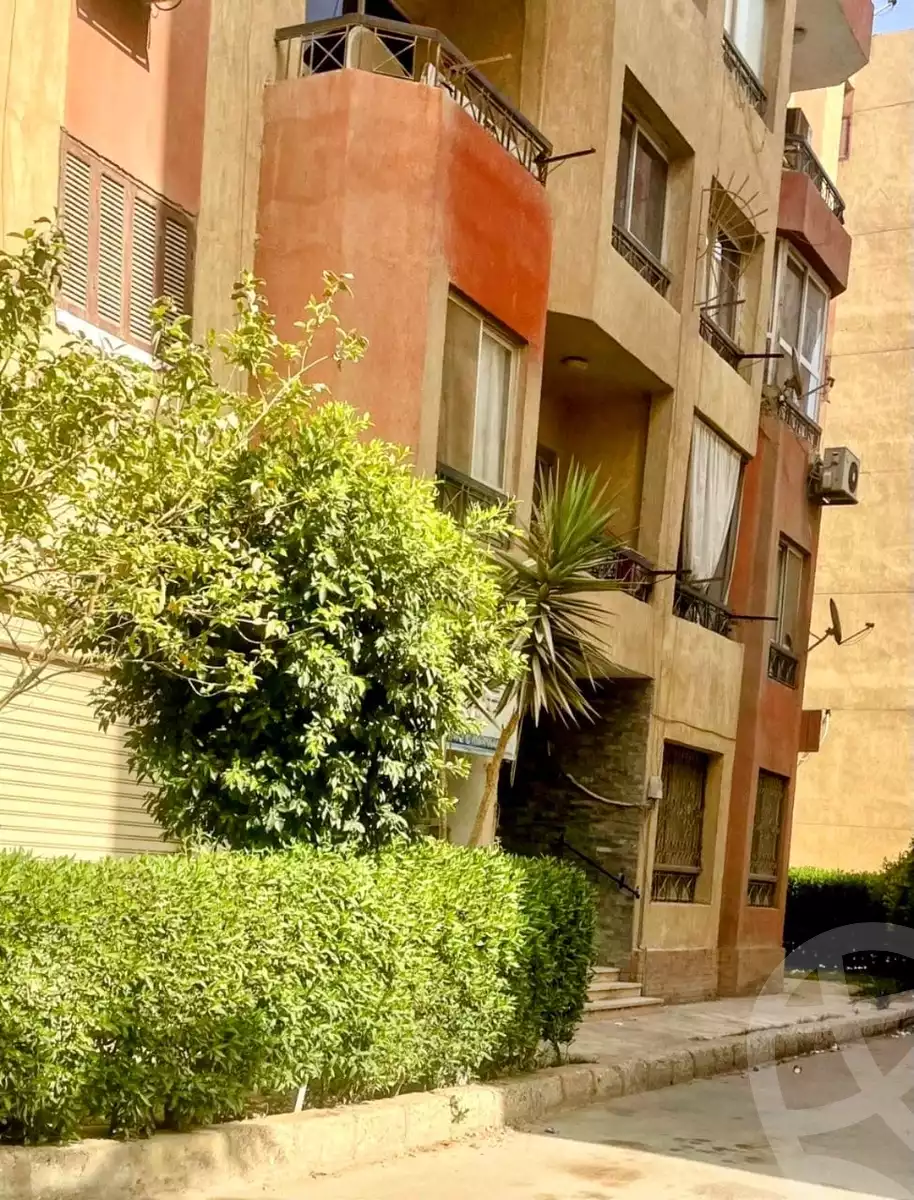 https://aqarmap.com.eg/ar/listing/5960382-for-sale-cairo-6th-of-october-hadaeq-october-el-fardoos-city-al-fardoos-st