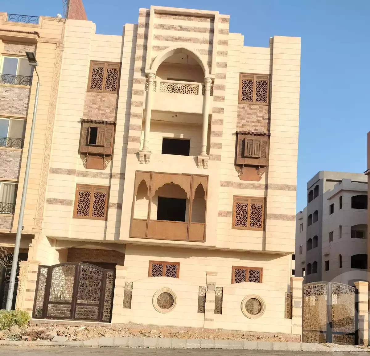 https://aqarmap.com.eg/ar/listing/6189754-for-sale-cairo-new-cairo-el-andalous-el-andalus-family