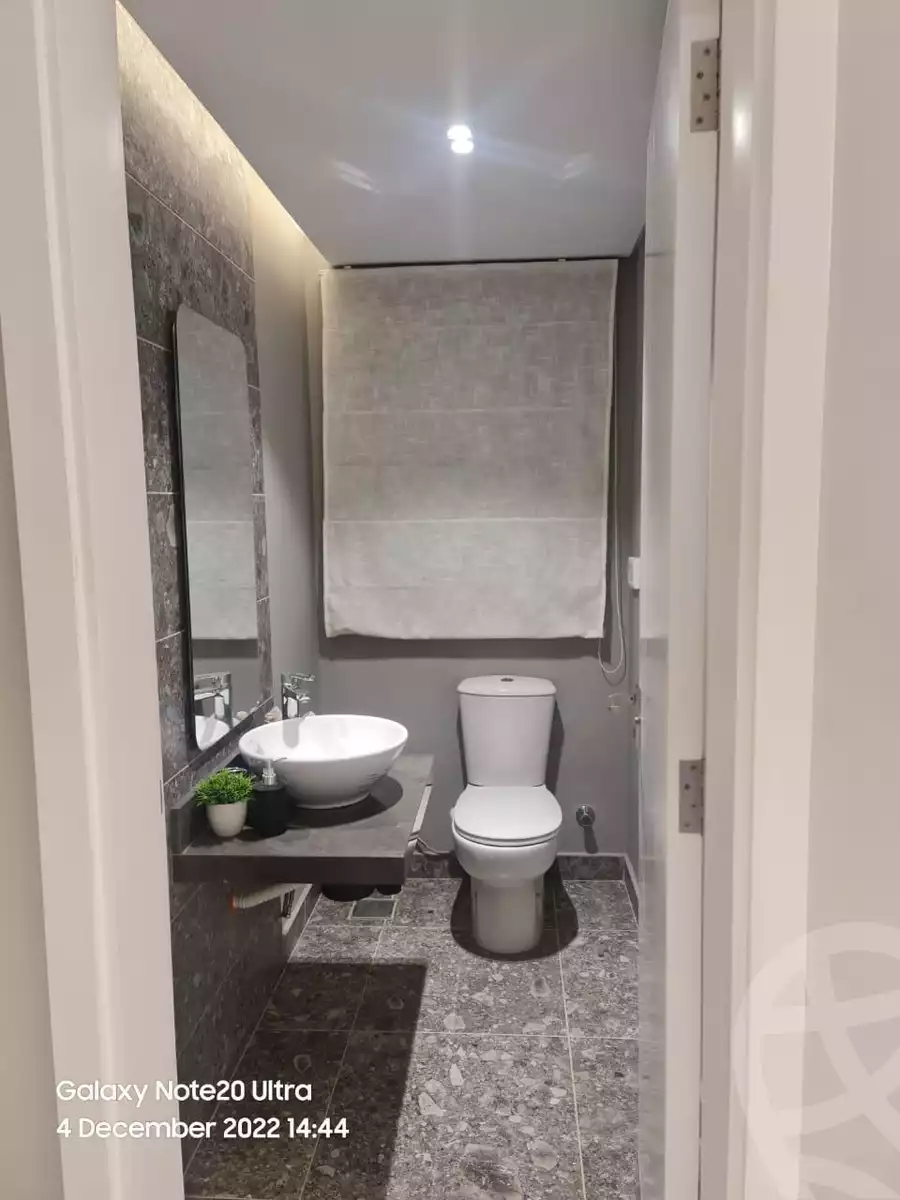 https://aqarmap.com.eg/ar/listing/6190465-for-sale-cairo-el-sheikh-zayed-city-compounds-kmbwnd-fyldj-wyst-dr-llttwyr