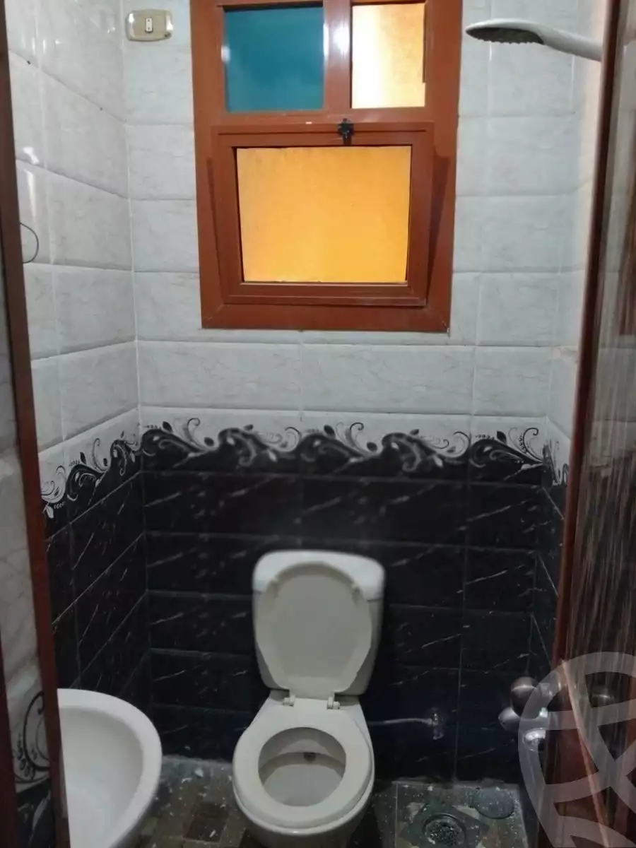 https://aqarmap.com.eg/ar/listing/6192460-for-rent-cairo-helwan-hadayek-helwan-nile-corniche-st
