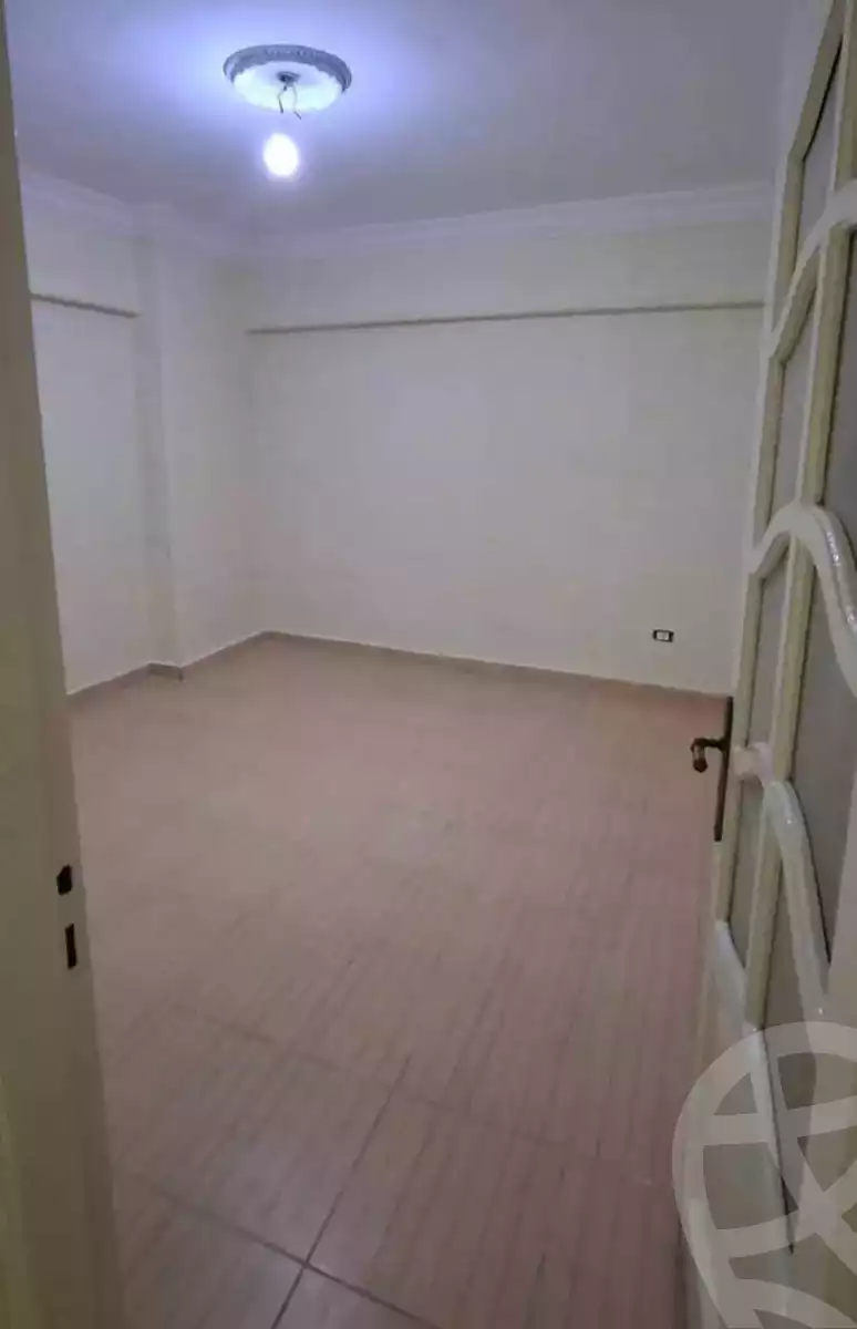 https://aqarmap.com.eg/en/listing/6193076-for-rent-alexandria-ganaklis-el-arwam-church-st