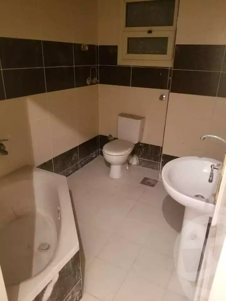 https://aqarmap.com.eg/ar/listing/6198116-for-sale-alexandria-sydy-bshr-sydy-bshr-bhry-shr-mhmwd-l-yswy