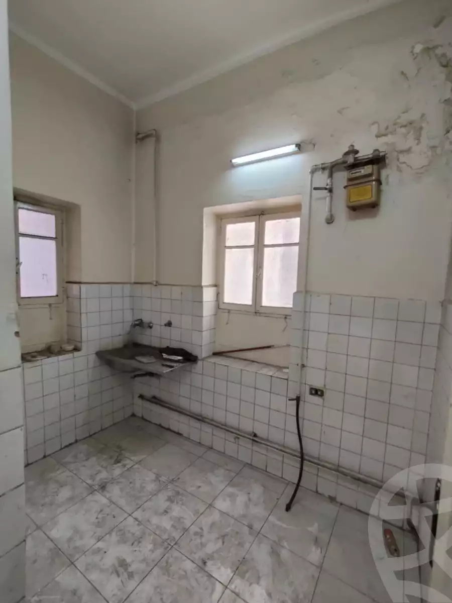 https://aqarmap.com.eg/ar/listing/6201632-for-rent-cairo-downtown-abdeen-mohammed-farid-st