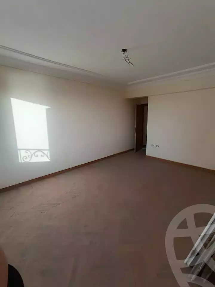 https://aqarmap.com.eg/en/listing/6201977-for-sale-alexandria-zezenia