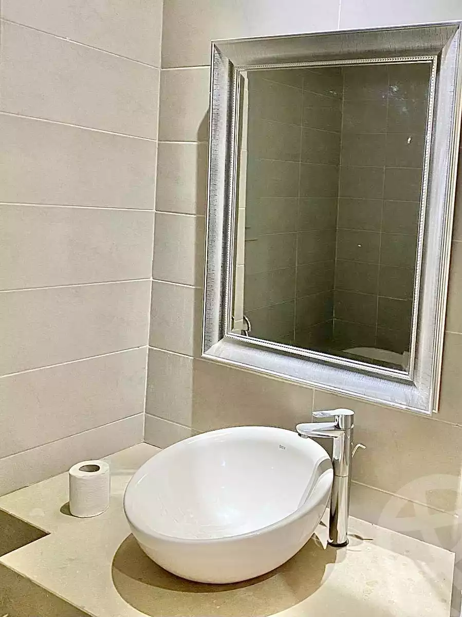 https://aqarmap.com.eg/ar/listing/6203107-for-sale-cairo-new-cairo-compounds-kmbwnd-fyldj-jyt-blm-hylz