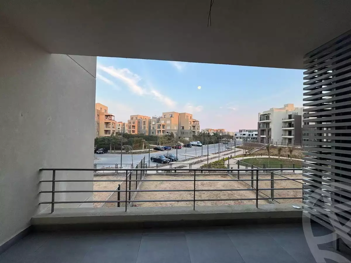 https://aqarmap.com.eg/en/listing/6205266-for-sale-cairo-6th-of-october-compounds-palm-parks
