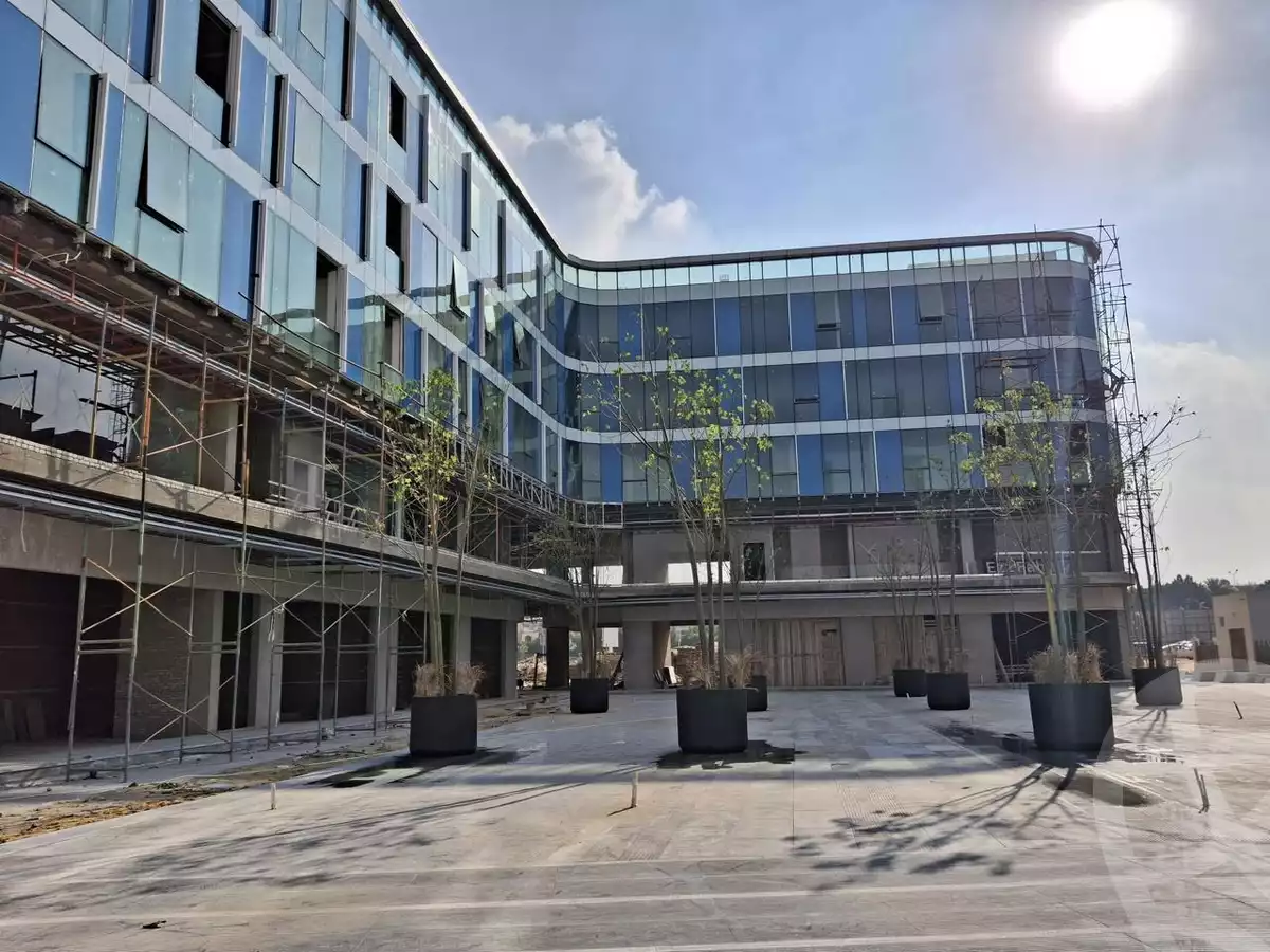 https://aqarmap.com.eg/en/listing/6206178-for-sale-cairo-el-sheikh-zayed-city-compounds-sntrw-zyd-mwl