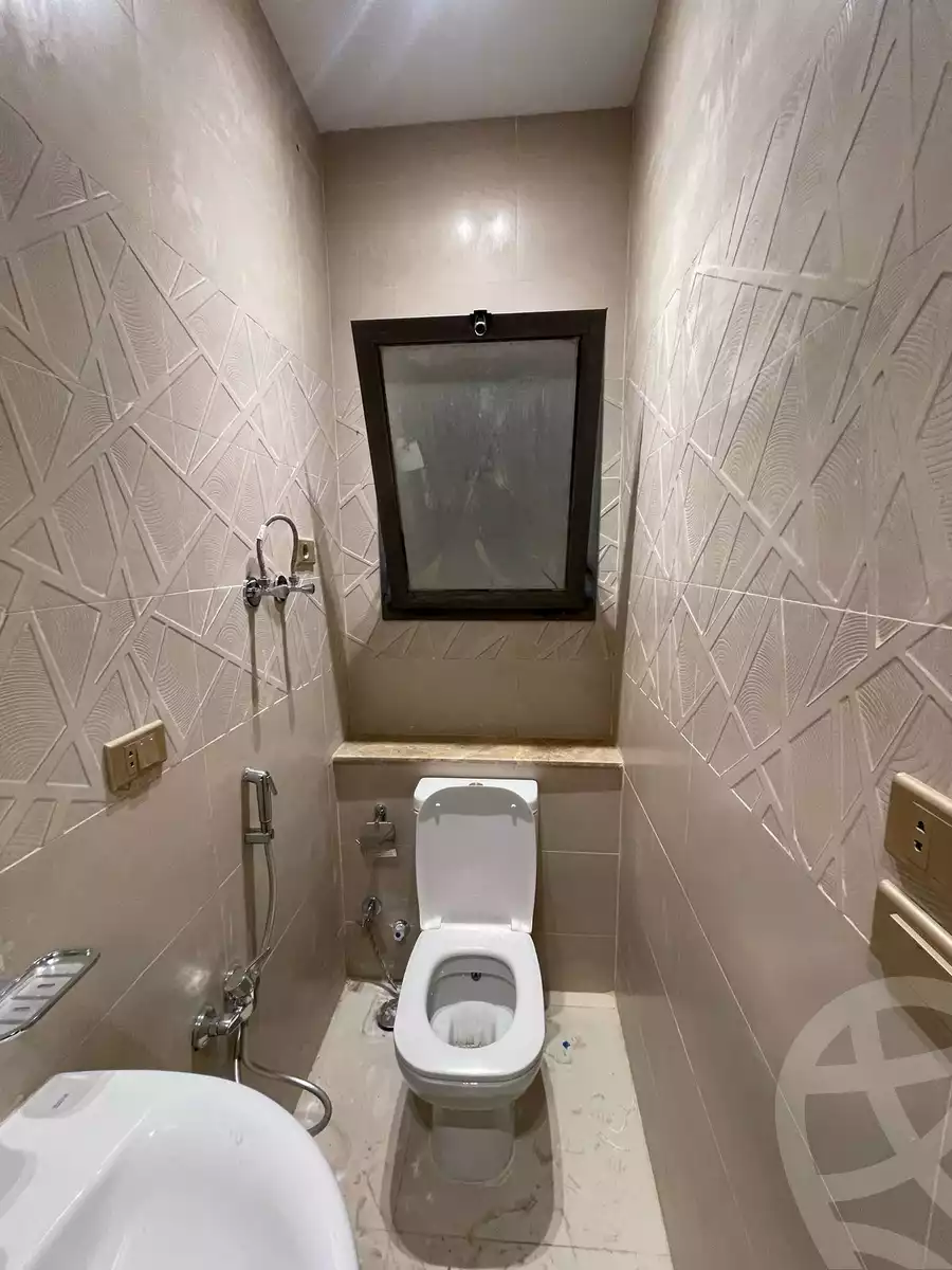 https://aqarmap.com.eg/ar/listing/6206738-for-rent-cairo-new-cairo-compounds-fifth-square
