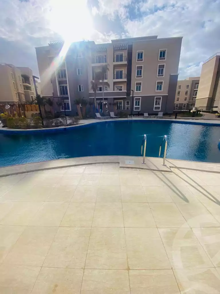 https://aqarmap.com.eg/en/listing/6209135-for-sale-cairo-6th-of-october-compounds-october-plaza