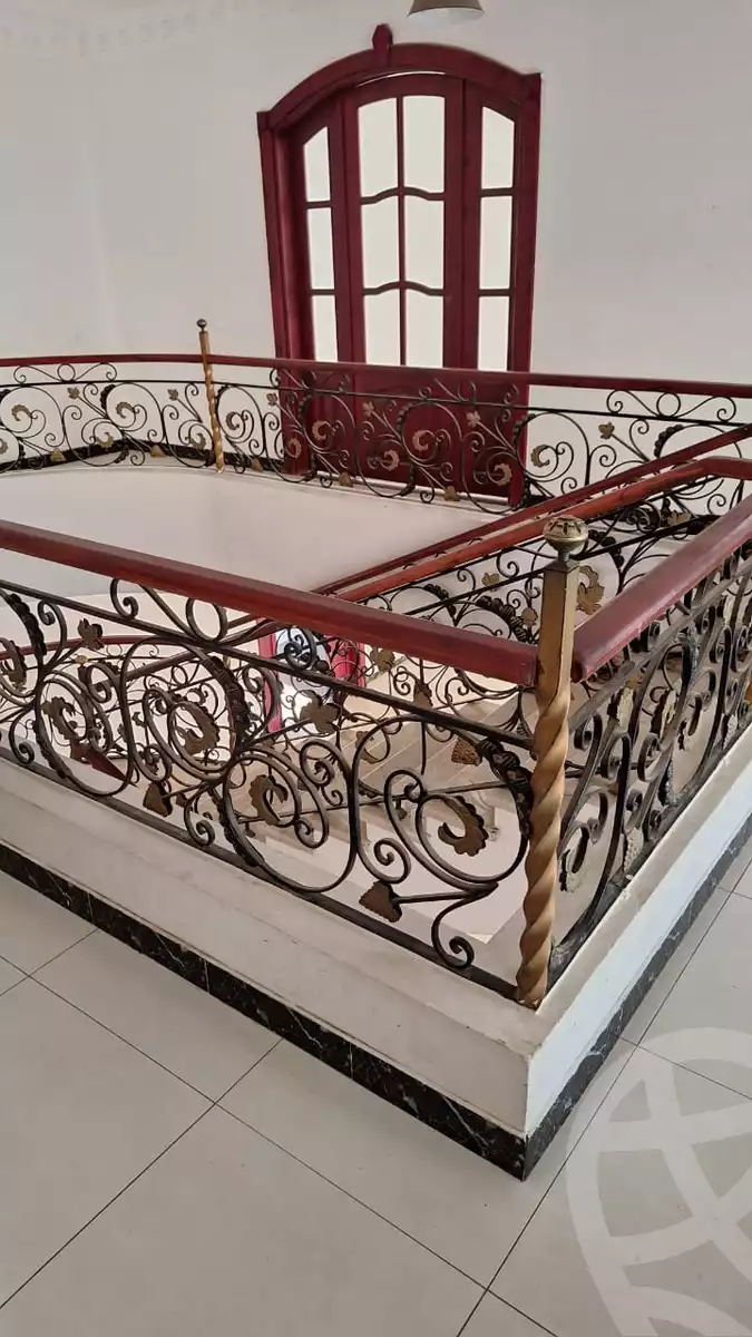 https://aqarmap.com.eg/ar/listing/6209024-for-sale-cairo-new-cairo-ganob-el-akadamiya-south-academy-b-taha-hussein-st