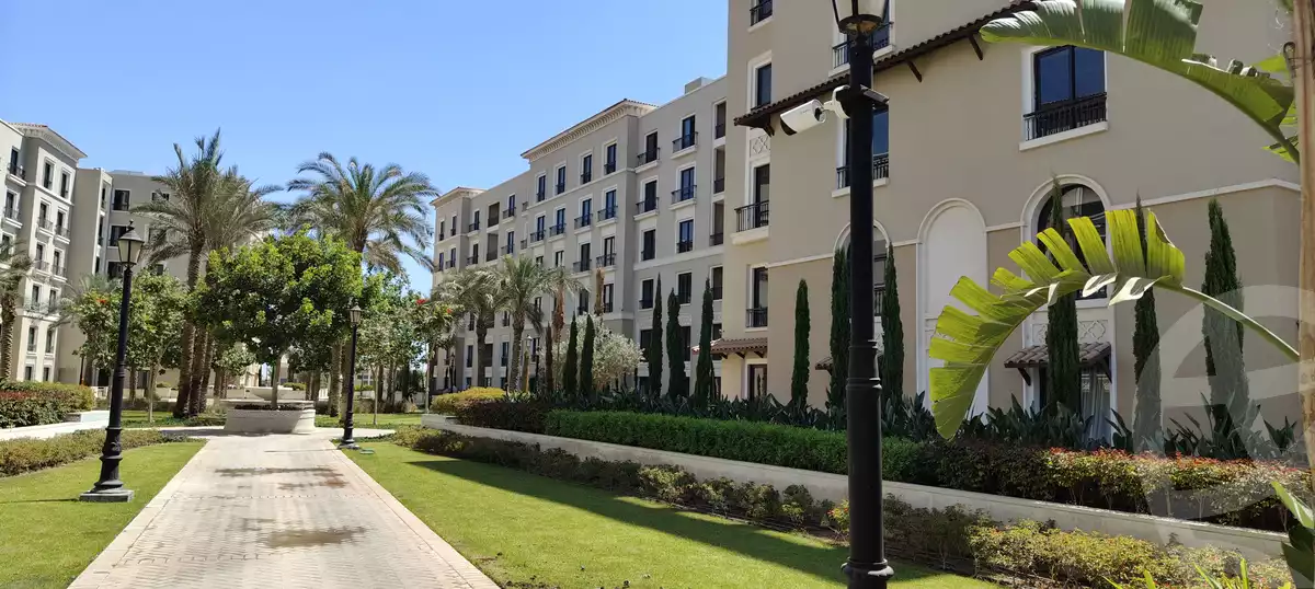 https://aqarmap.com.eg/en/listing/6209293-for-sale-cairo-el-sheikh-zayed-city-compounds-kmbwnd-fyldj-wyst-dr-llttwyr