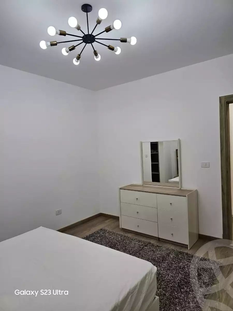 https://aqarmap.com.eg/ar/listing/6209847-for-rent-cairo-new-cairo-compounds-fifth-square