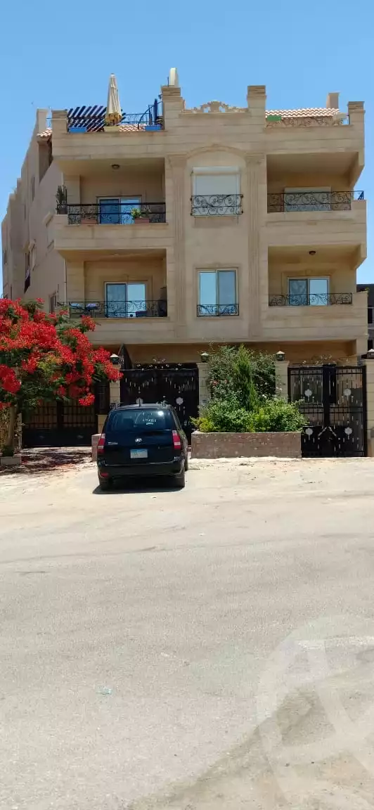 https://aqarmap.com.eg/en/listing/6210303-for-sale-cairo-new-cairo-ganob-el-akadamiya-south-academy-z