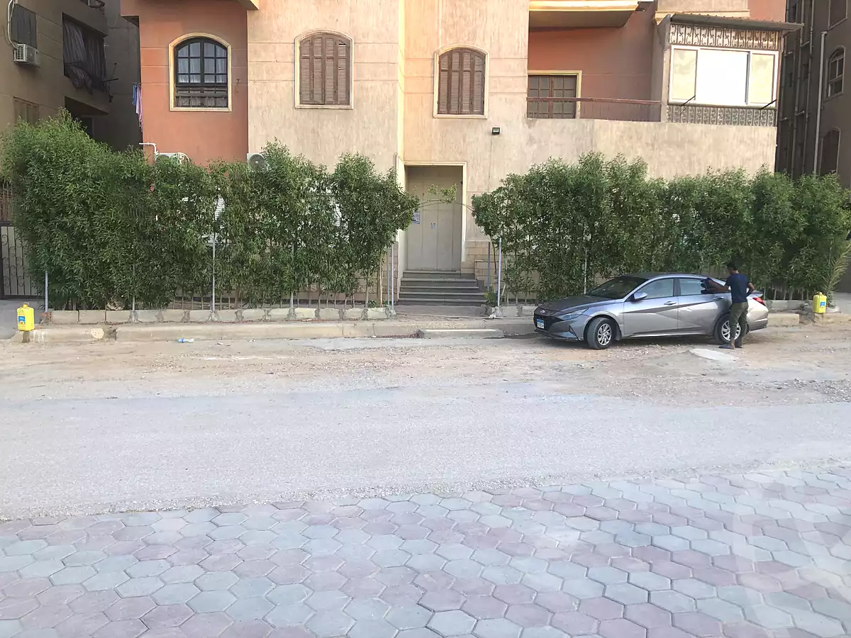 https://aqarmap.com.eg/en/listing/5831974-for-sale-cairo-mokattam-lhdb-l-ly-taqseem-el-zohour