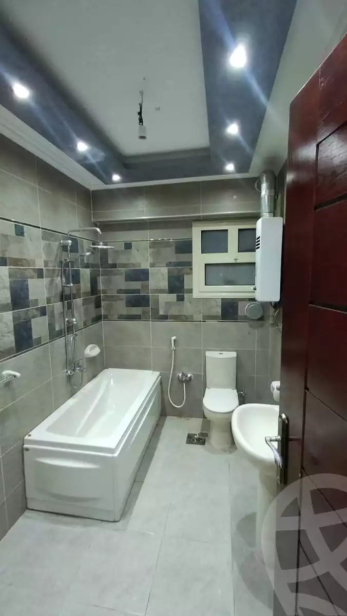 https://aqarmap.com.eg/ar/listing/6211148-for-sale-cairo-helwan-helwan-el-sharkeya-el-maraghi-st