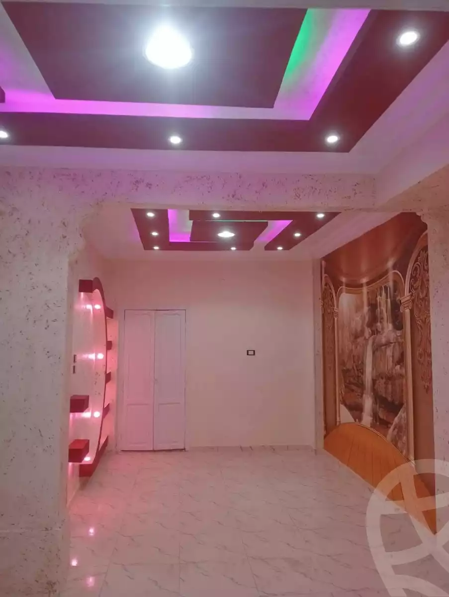 https://aqarmap.com.eg/ar/listing/6211279-for-sale-qalyubia-shubra-el-khaima-om-bayoumi