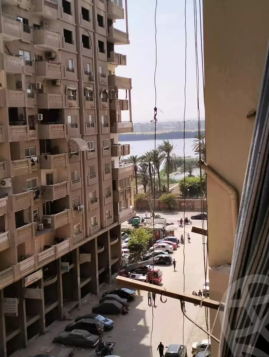 https://aqarmap.com.eg/ar/listing/6211793-for-sale-cairo-helwan-kwrnysh-hlwn