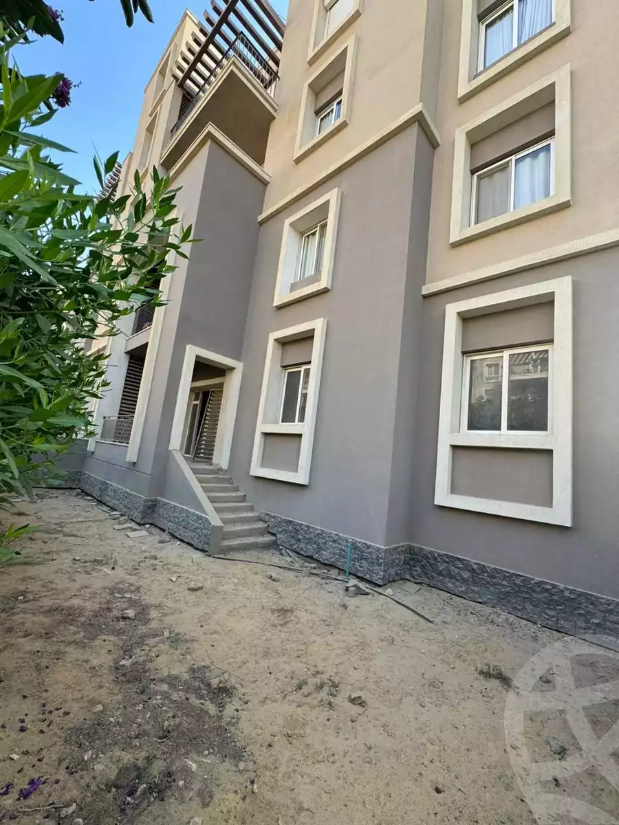 https://aqarmap.com.eg/ar/listing/6212369-for-sale-cairo-6th-of-october-compounds-october-plaza