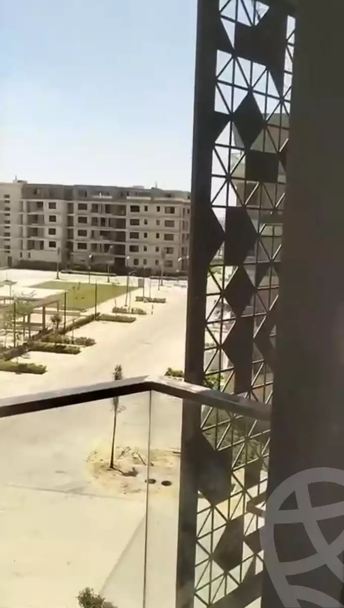 https://aqarmap.com.eg/ar/listing/6213044-for-sale-cairo-6th-of-october-hadaeq-october-kmbwnd-fy-hdyq-ktwbr-badya-compound-palm-hills