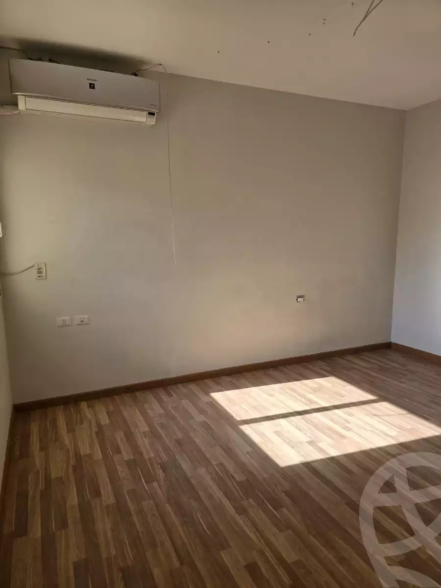 https://aqarmap.com.eg/en/listing/6215877-for-rent-cairo-el-sheikh-zayed-city-compounds-dh-drys