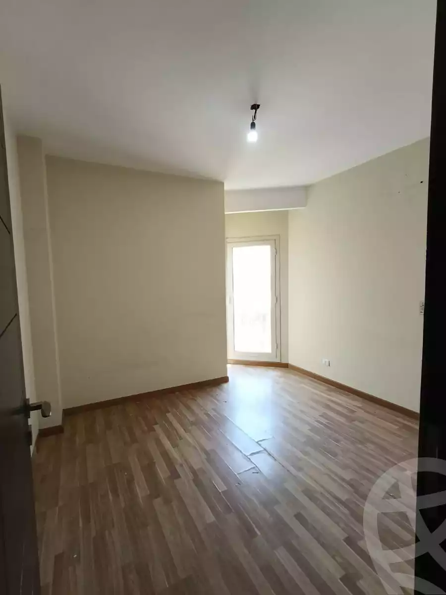 https://aqarmap.com.eg/en/listing/6216042-for-rent-cairo-el-sheikh-zayed-city-compounds-dh-drys