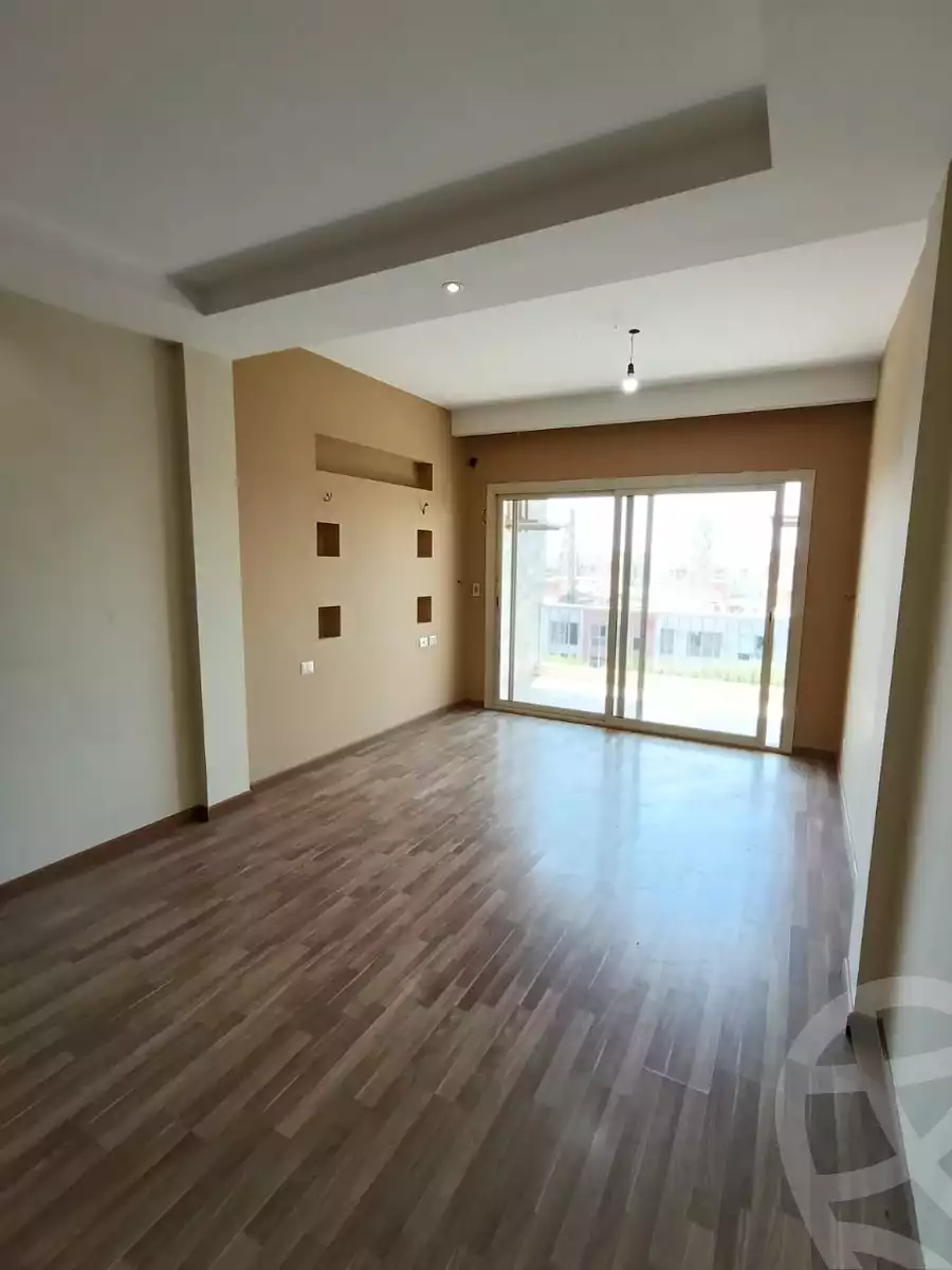 https://aqarmap.com.eg/en/listing/6216042-for-rent-cairo-el-sheikh-zayed-city-compounds-dh-drys