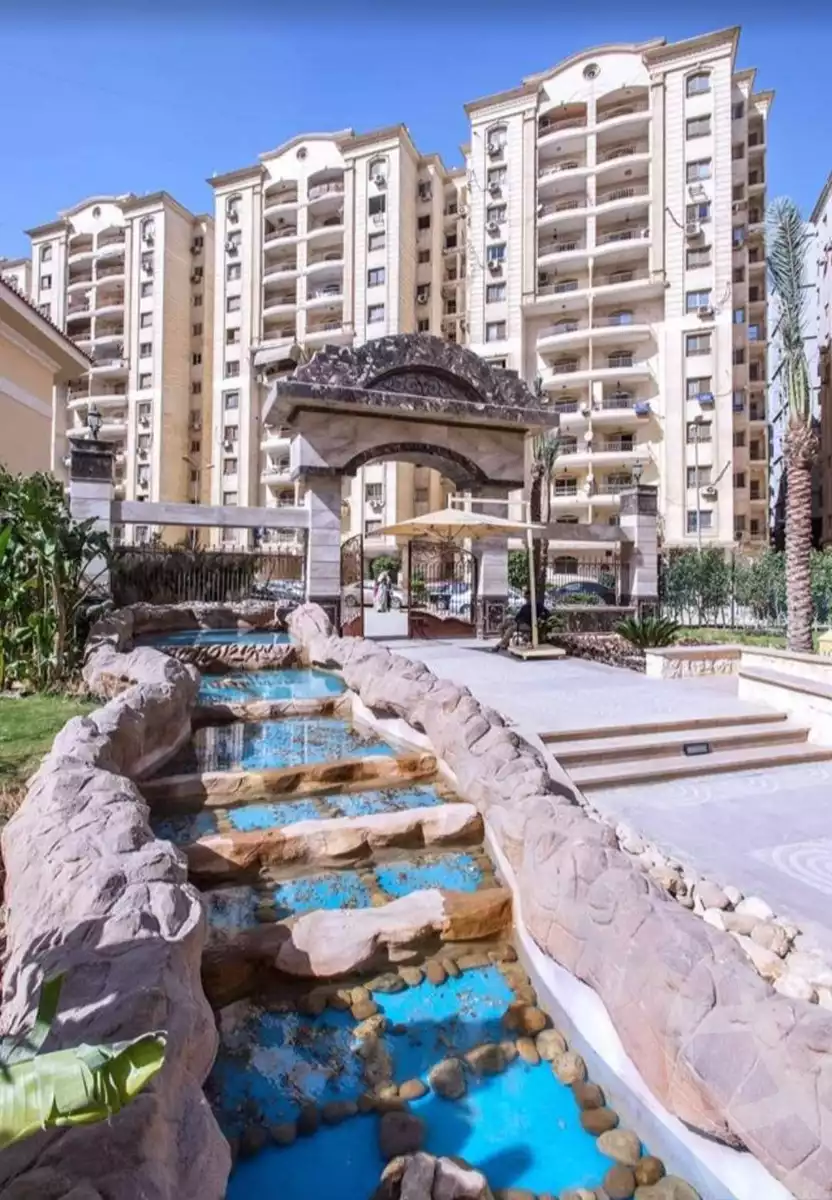 https://aqarmap.com.eg/ar/listing/6216895-for-sale-cairo-el-maadi-compounds-maadi-grand-city