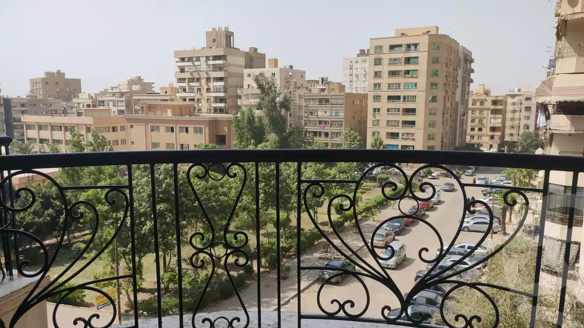 https://aqarmap.com.eg/en/listing/6217464-for-sale-cairo-nasr-city-9th-zone-el-sawaf-st