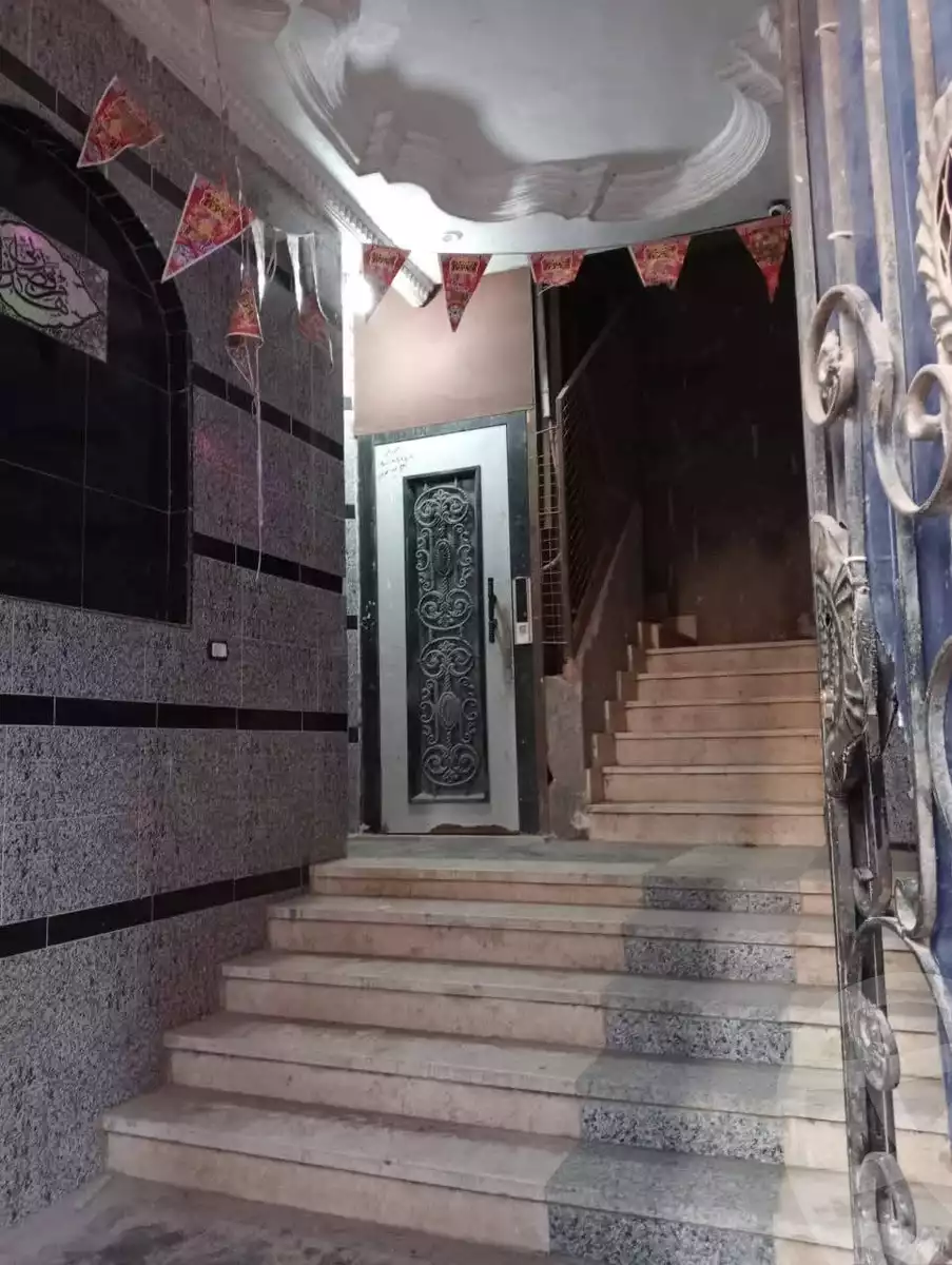 https://aqarmap.com.eg/en/listing/6218043-for-sale-qalyubia-shubra-el-khaima-om-bayoumi