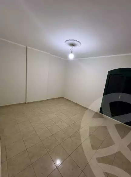 https://aqarmap.com.eg/en/listing/6218238-for-sale-cairo-helwan-helwan-el-sharkeya-mostafa-safwat-st