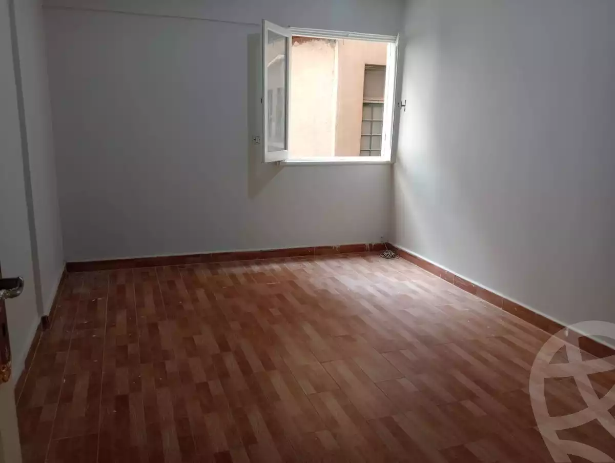 https://aqarmap.com.eg/ar/listing/6221010-for-rent-alexandria-fleming