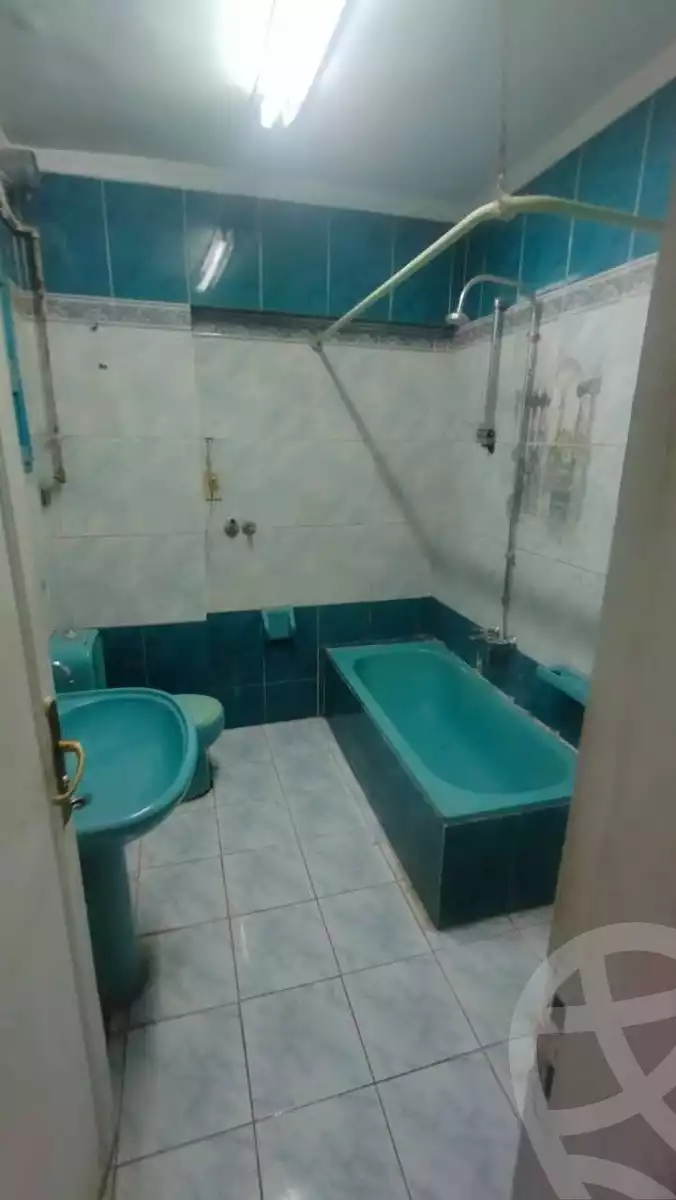 https://aqarmap.com.eg/ar/listing/6221320-for-rent-cairo-helwan-helwan-el-sharkeya-abd-el-rahman-pasha-st